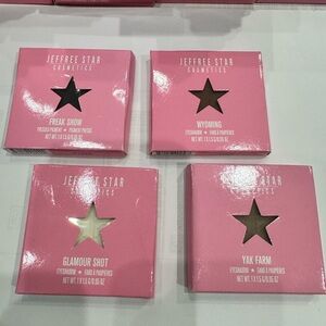 Jeffree Star Eyeshadow Bundle with Bold Shades